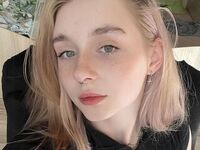 naked cam girl photo MiaMerek