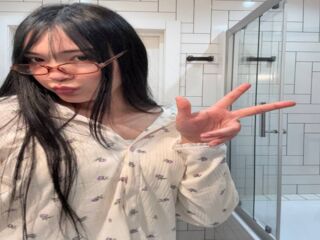 chat live webcam MilaEva