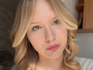 hot cam whore NanceyMonteverde