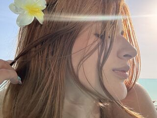 naughty cam girl masturbating with dildo NoraVennucci
