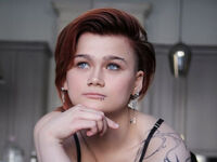 girl cam free PeachAveline