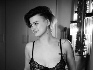 free nude live show PeachBev