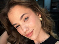 naked webcam girl photo PearlyLominack