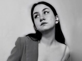 live show PollyBloomm