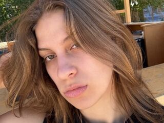 camgirl playing with dildo RhiannonLinko