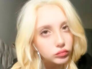 cam slut chat room RubiAntonakos