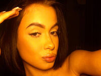 naked cam girl masturbating with dildo RuthieMichieli