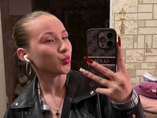 camgirl shaving pussy ShawnGoick