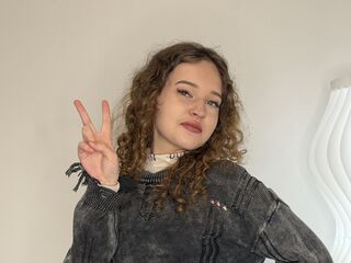 hot webcam slut SherikaMantony