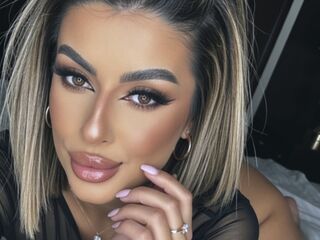masturbating cam girl SinnaRay