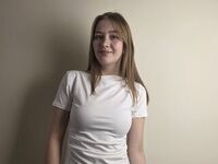 naughty camgirl masturbating with dildo TeresiaCaspi