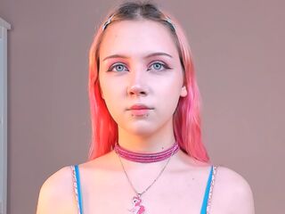 camgirl masturbating with sextoy TressaSkogstad
