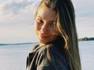 naked cam girl masturbating with dildo VanitaNadoff