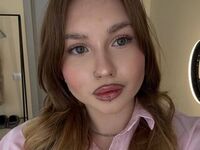 topless webcamgirl VernitaErmita