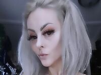 naughty camgirl fingering pussy ViktoriaRavena