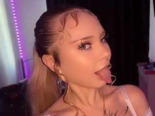 stripper cam YolandoHeitz